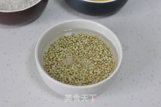 荞麦小米饭的做法步骤：2