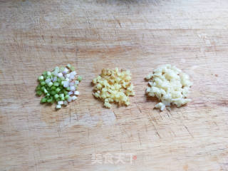 肉末茄子的做法步骤：2