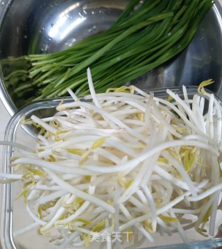 韭菜炒银芽的做法步骤：1