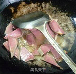 蒜薹炒猪舌头的做法步骤：6