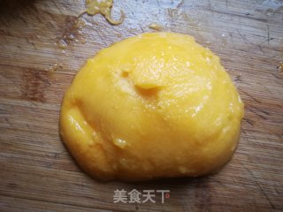 芒果披萨的做法步骤：1