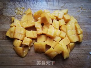 芒果披萨的做法步骤：2
