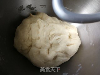 洋葱火腿披萨的做法步骤：5