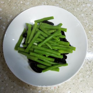 凉拌木耳豆角的做法步骤：6