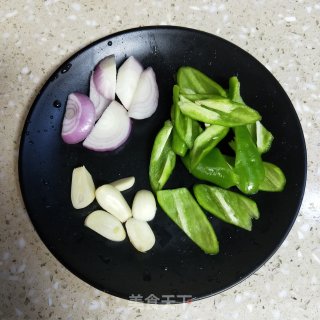 素炒黄瓜的做法步骤：2