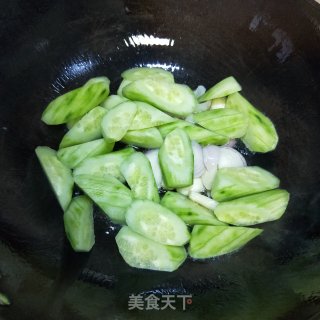 素炒黄瓜的做法步骤：4