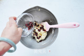 蔓越莓司康的做法步骤：7