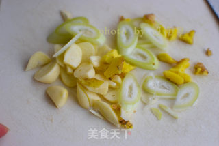 豆腐烧鲳鱼的做法步骤：3