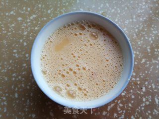 莴笋叶鸡蛋饺子的做法步骤：4