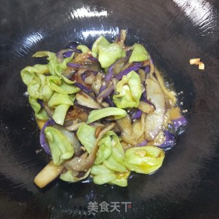 青椒炒茄子的做法步骤：9