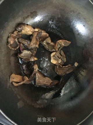 牛肝菌糍粑的做法步骤：3