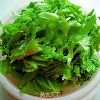 快炒生菜的做法步骤：2