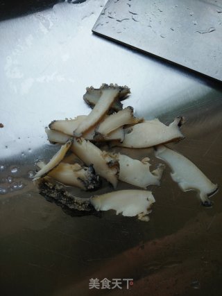 姜丝鲍鱼的做法步骤：2