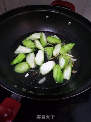 丝瓜清汤的做法步骤：3