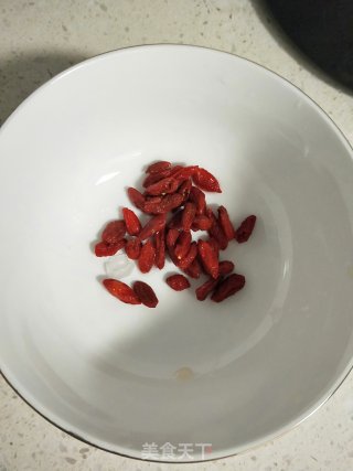 银耳汤的做法步骤：8
