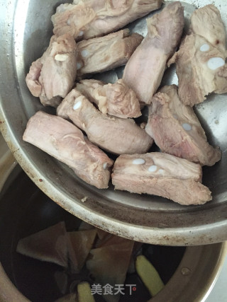 响螺片软排杂菌汤的做法步骤：5