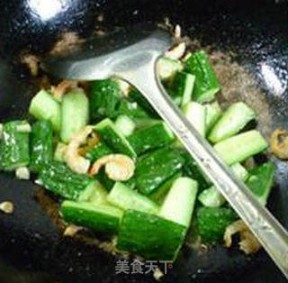 开洋炒青瓜的做法步骤：9