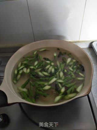 凉拌芦笋的做法步骤：5