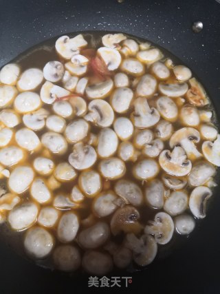 白蘑菇豆腐汤的做法步骤：4