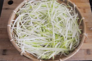 香辣木瓜丝的做法步骤：4