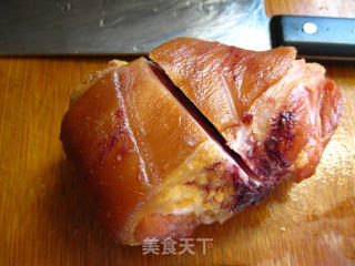 咸猪手豆腐玉米汤的做法步骤：2