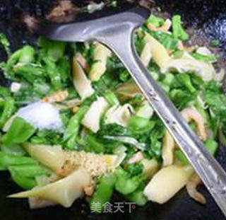 开洋笋尖炒菜芯的做法步骤：10
