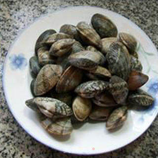 花蛤肉炒菜芯的做法步骤：2