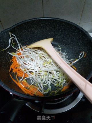 牛肉炒土豆粉的做法步骤：6