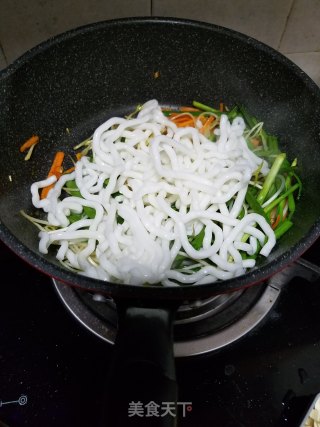 牛肉炒土豆粉的做法步骤：8