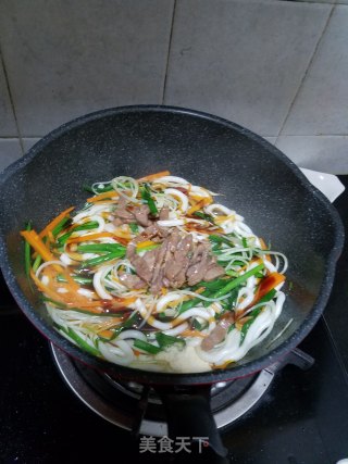牛肉炒土豆粉的做法步骤：9