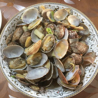 葱姜炒花蛤的做法步骤：9