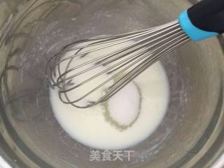 八寸戚风蛋糕的做法步骤：3