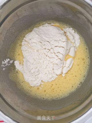 八寸戚风蛋糕的做法步骤：6