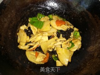 冬笋炒鸡片的做法步骤：9