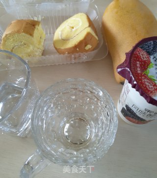 芒果酸奶蛋糕杯的做法步骤：1