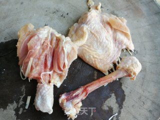 粉蒸鸡肉的做法步骤：2