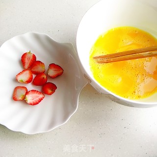 醪糟鸡蛋羹的做法步骤：2