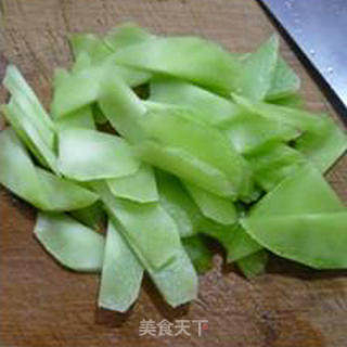 开洋莴笋炒土豆的做法步骤：5