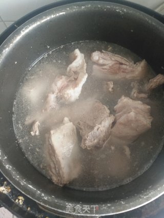 羊肉萝卜汤的做法步骤：5
