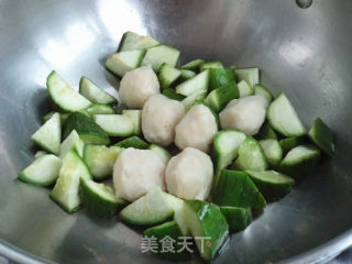 红烧丝瓜墨鱼丸的做法步骤：5