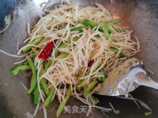青椒土豆丝的做法步骤：10