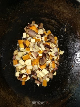 腊肉炒杂蔬的做法步骤：8