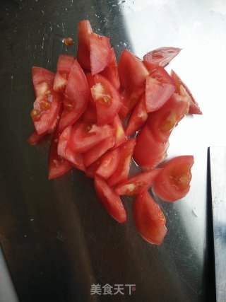 西红柿猪肝汤的做法步骤：1