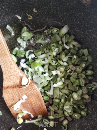 豆角蛋炒饭的做法步骤：4