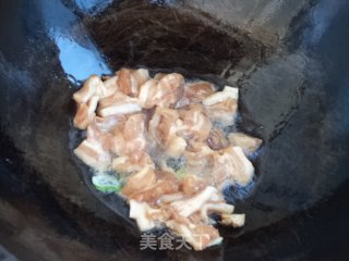 五花肉炒土豆辣椒的做法步骤：6