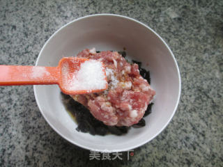 黑木耳肉末窝鹌鹑蛋的做法步骤：8
