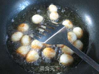 虎皮鹌鹑蛋烧鲜素鸡的做法步骤：3
