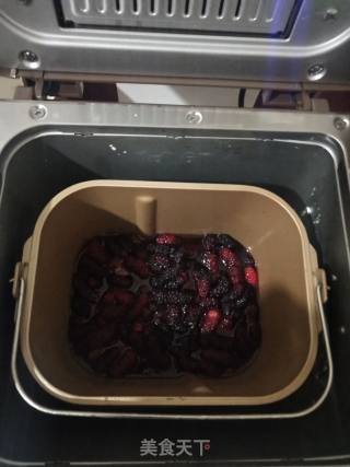 桑葚果酱的做法步骤：2