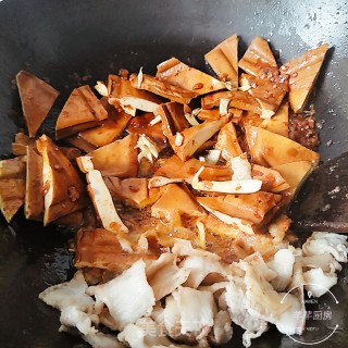 酱香豆干的做法步骤：7
