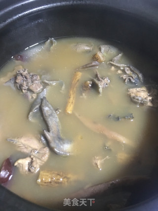 板栗煲鸡的做法步骤：7